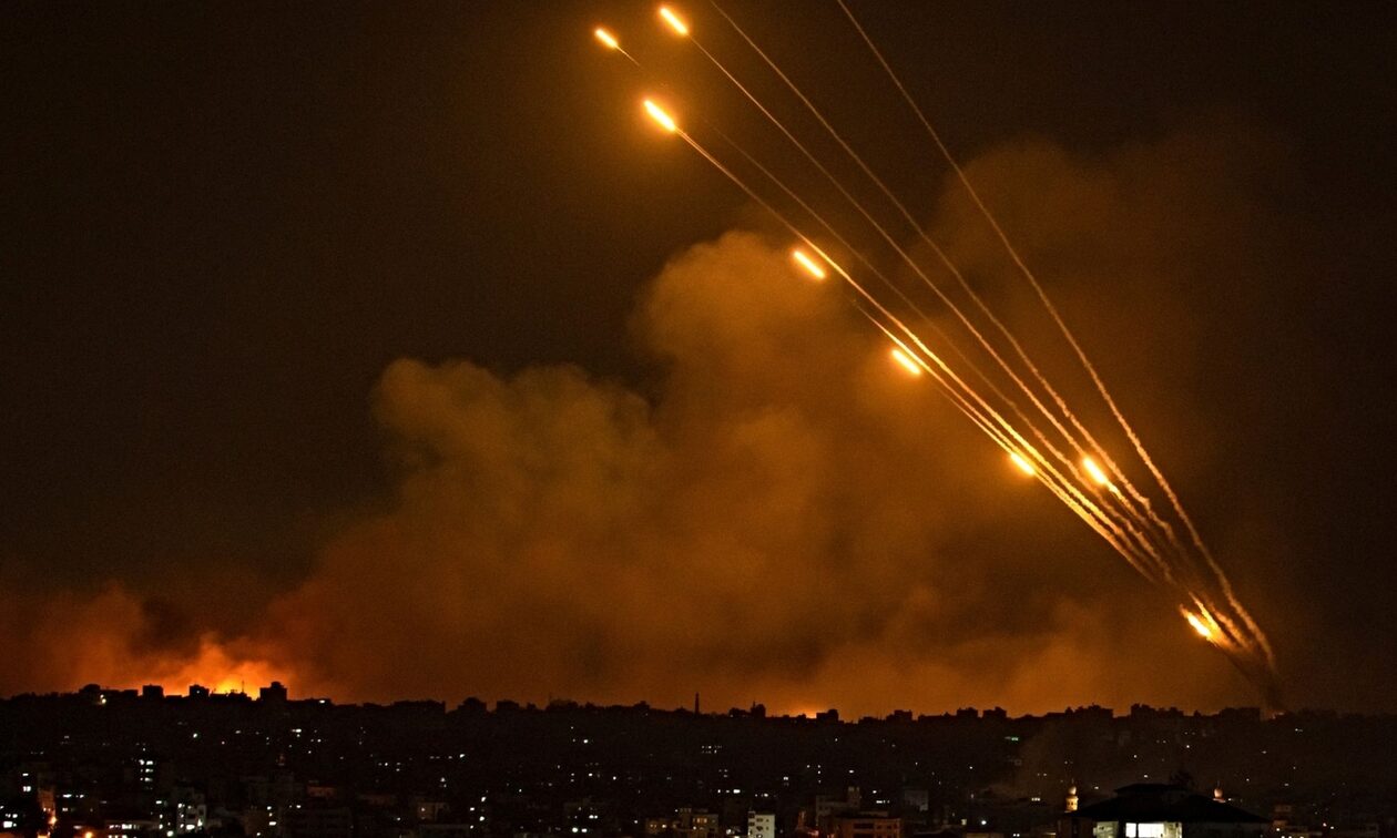 Πόλεμος στο Ισραήλ: Η Χαμάς ισχυρίζεται ότι εκτόξευσε πύραυλο μεγάλου βεληνεκούς στη Χάιφα