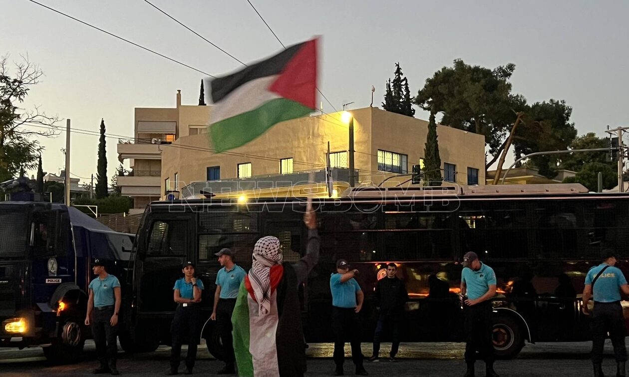 Πορεία διαμαρτυρίας Παλαιστίνιων προς την ισραηλινή πρεσβεία: Κλειστή η Βασ. Σοφίας στην άνοδο