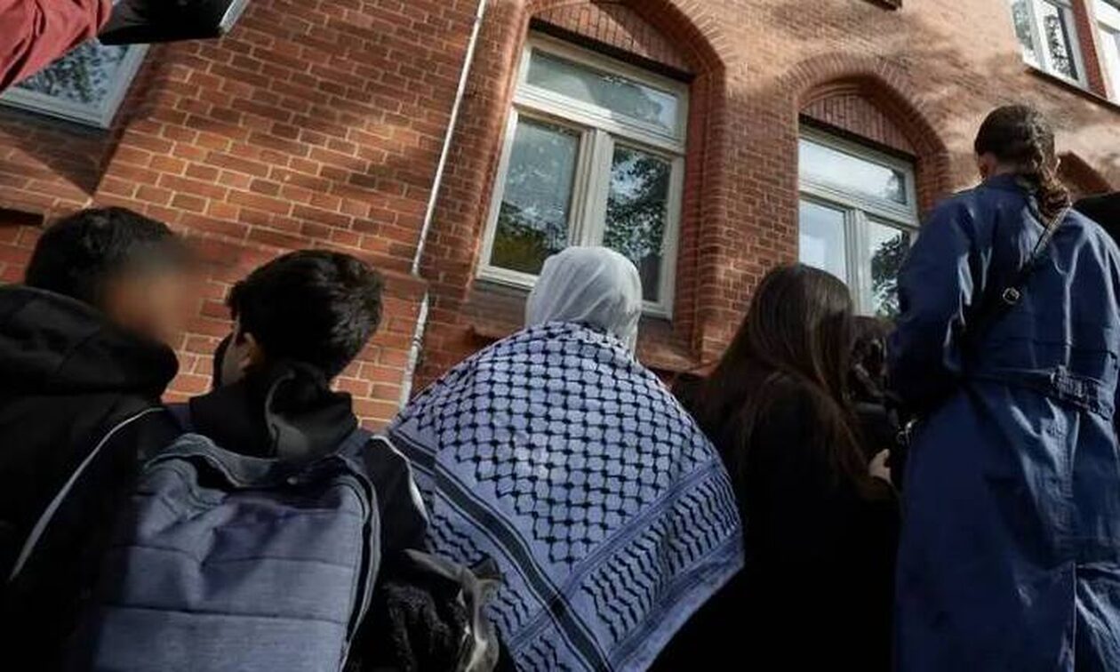 Βερολίνο: Συμπλοκή σε σχολείο για σημαία της Παλαιστίνης