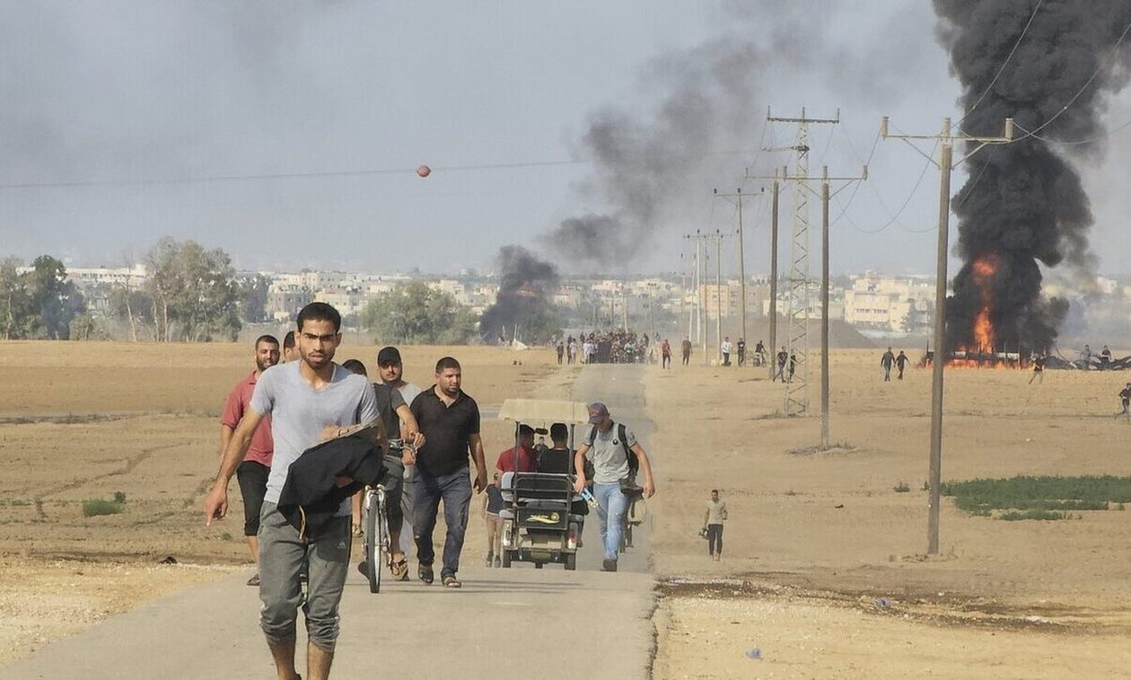 Ο ισραηλινός στρατός λέει ότι οι κάτοικοι της Γάζας δεν πρέπει να «καθυστερήσουν» την εκκένωση