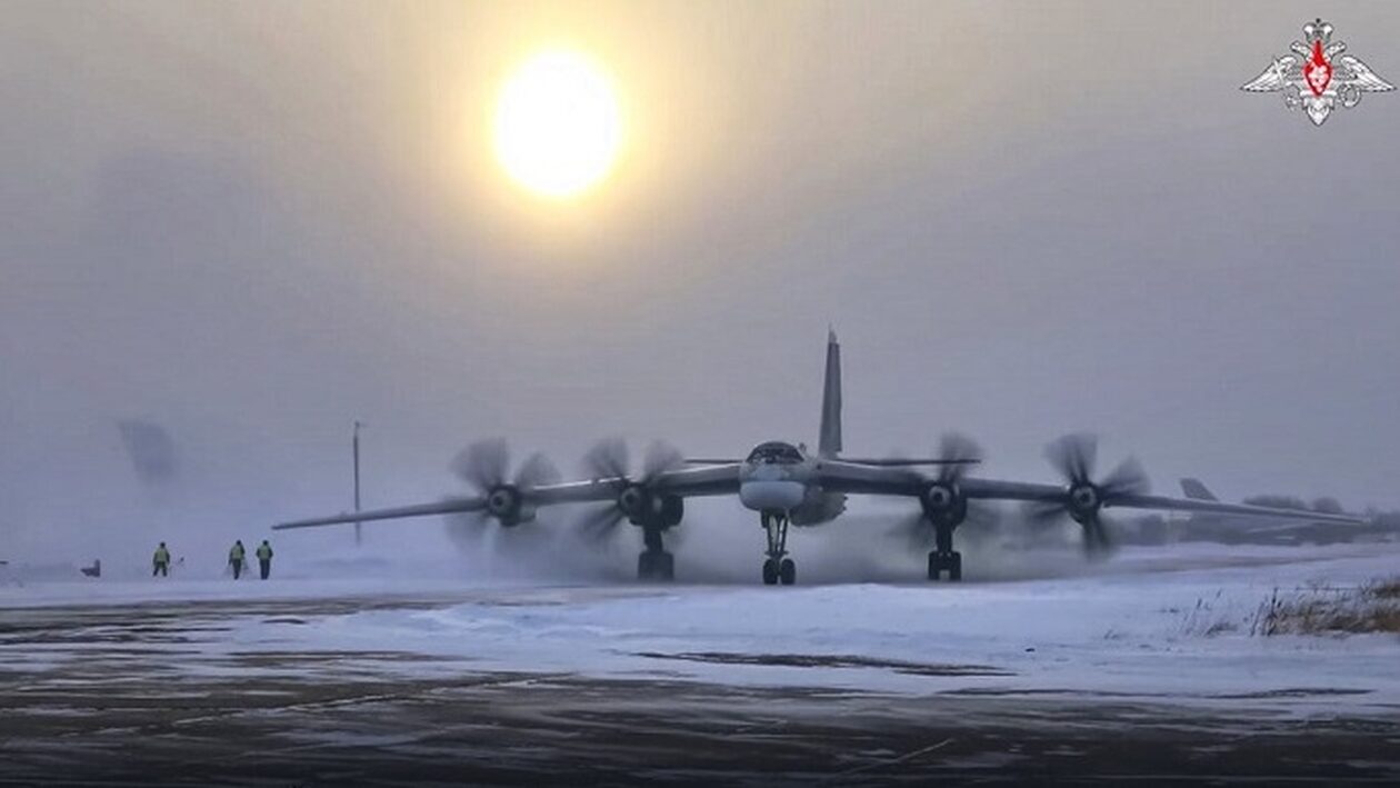 Ρωσικά στρατηγικά βομβαρδιστικά πραγματοποίησαν περιπολία πάνω από τη Θάλασσα της Ιαπωνίας
