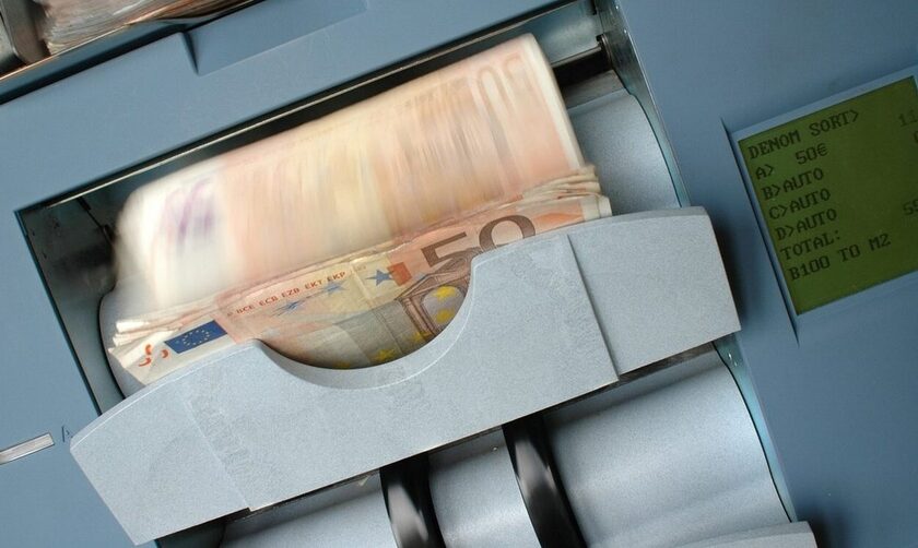 ΔΥΠΑ: Ξεκινούν οι αιτήσεις για το πρόγραμμα με εκπαιδευτικό επίδομα έως 1.000 ευρώ