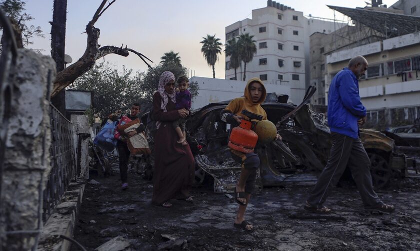 Ανθρωπιστική βοήθεια στη Λωρίδα της Γάζας - Μέχρι 20 φορτηγά επιτρέπει η Αίγυπτος
