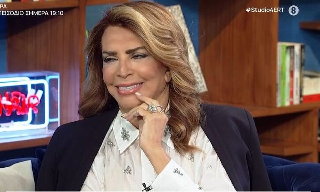 Μιμή Ντενίση σε Δανάη Μπάρκα: «Έφυγε από την τηλεόραση αυτή η μανία ότι πρέπει να είσαι ξανθιά»