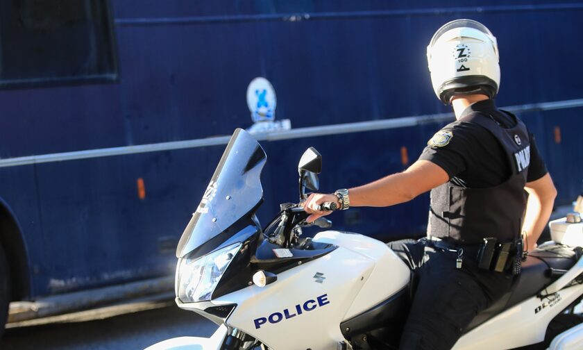 Συνελήφθη αστυνομικός για εμπορία ανθρώπων στο κέντρο της Αθήνας