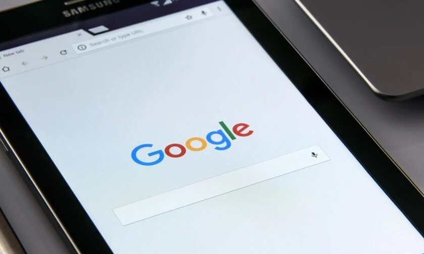 H Google μας ακούει πεντακάθαρα – Πώς να απενεργοποιήσετε τη λειτουργία στο κινητό σας τηλέφωνο