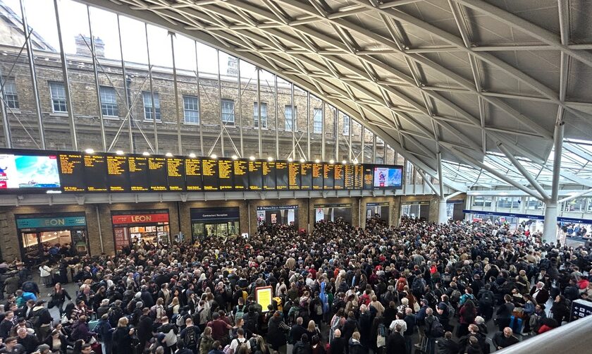 Χάος σε κεντρικό σταθμό του Λονδίνου: Έκλεισε λόγω μεγάλης διαμαρτυρίας υπέρ της Παλαιστίνης