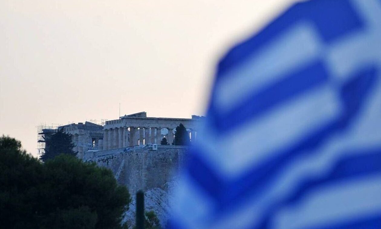 Το δημόσιο χρέος της Ελλάδας μειώθηκε στο 166,5% του ΑΕΠ