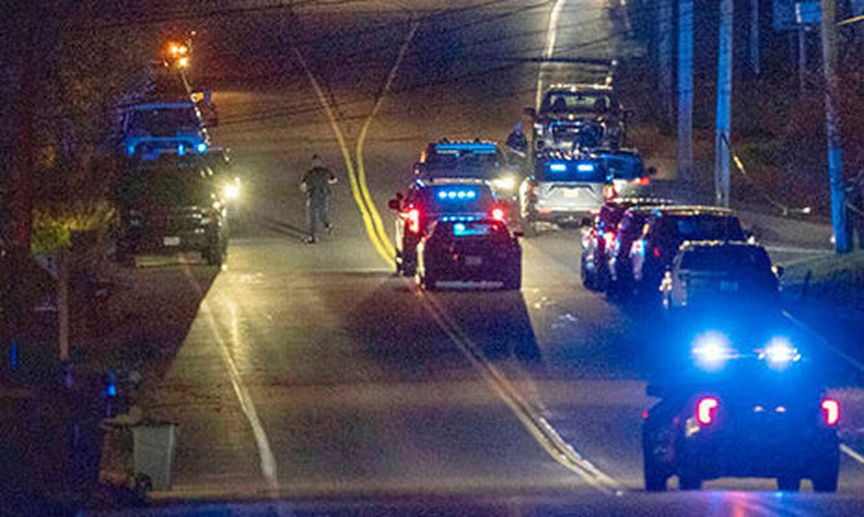 ΗΠΑ: Μακελειό στην πόλη Λούιστον του Μέιν – Τουλάχιστον 22 νεκροί από τριπλή επίθεση ενόπλου