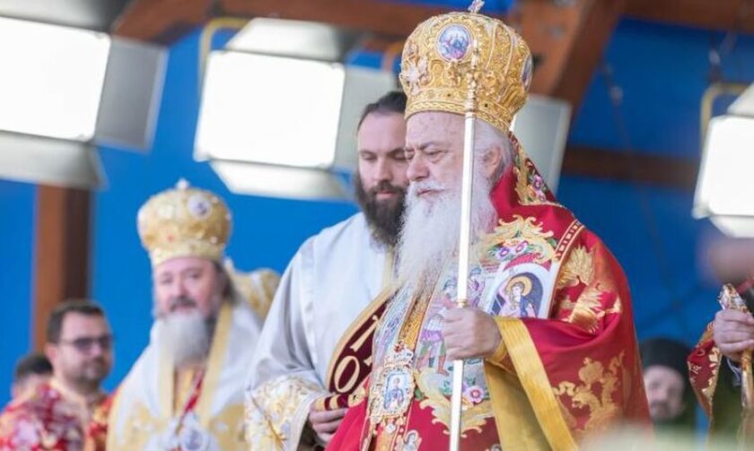 Βουκουρέστι: Χιλιάδες πιστοί προσκυνούν το λείψανο του Αγίου Δημητρίου και την Παναγία Σουμελά