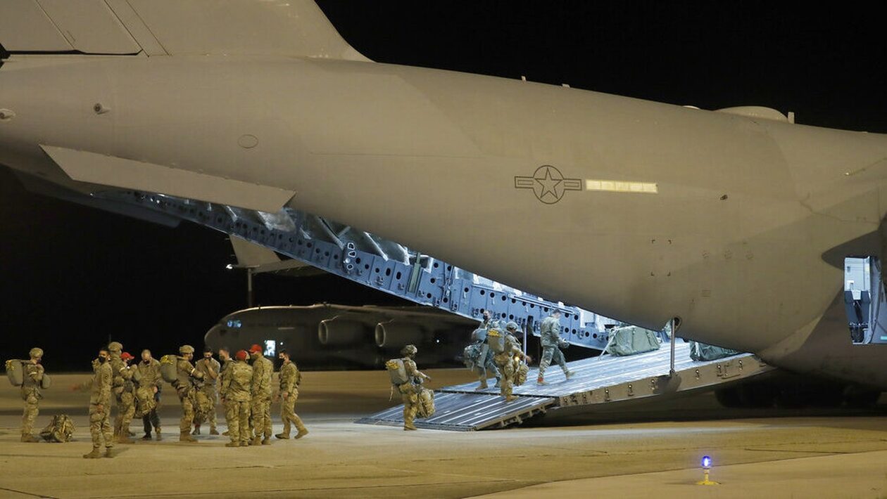 Το Πεντάγωνο ενισχύει τις αμερικανικές δυνάμεις στη Μέση Ανατολή: Καταφτάνουν 900 στρατιώτες