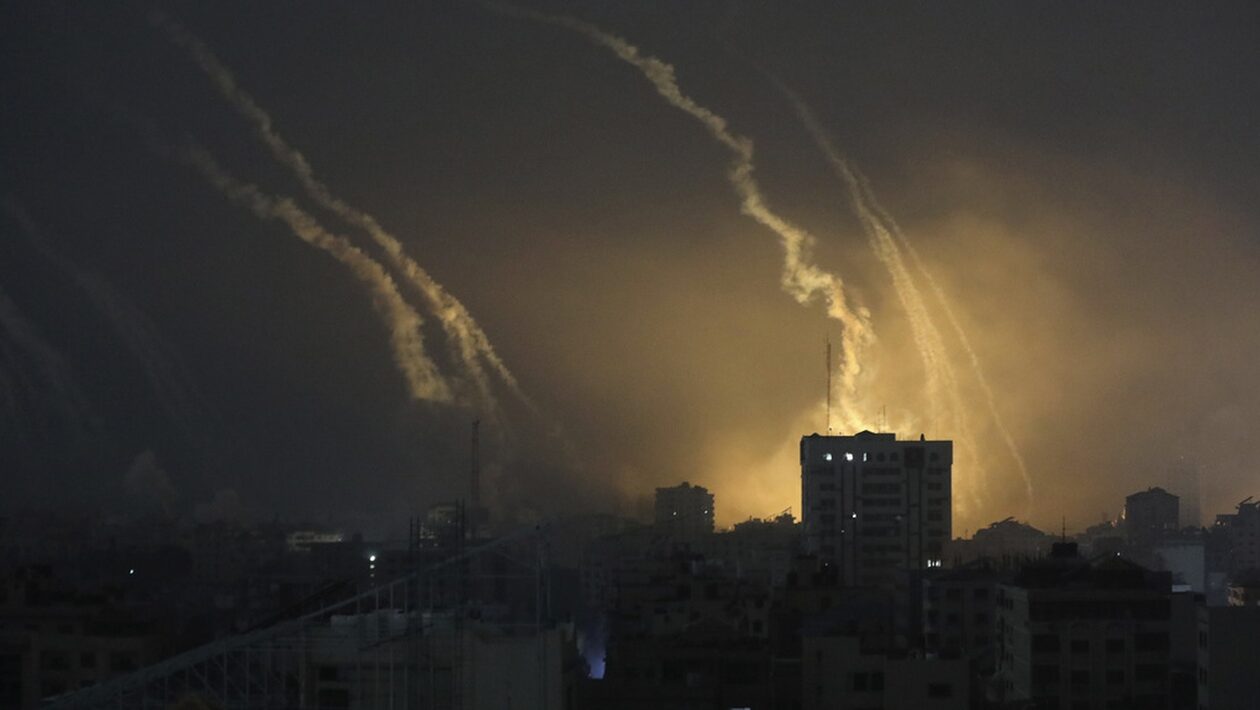 Χαμάς: Μάχες στη Λωρίδα της Γάζας - Σφοδροί βομβαρδισμοί του Ισραήλ
