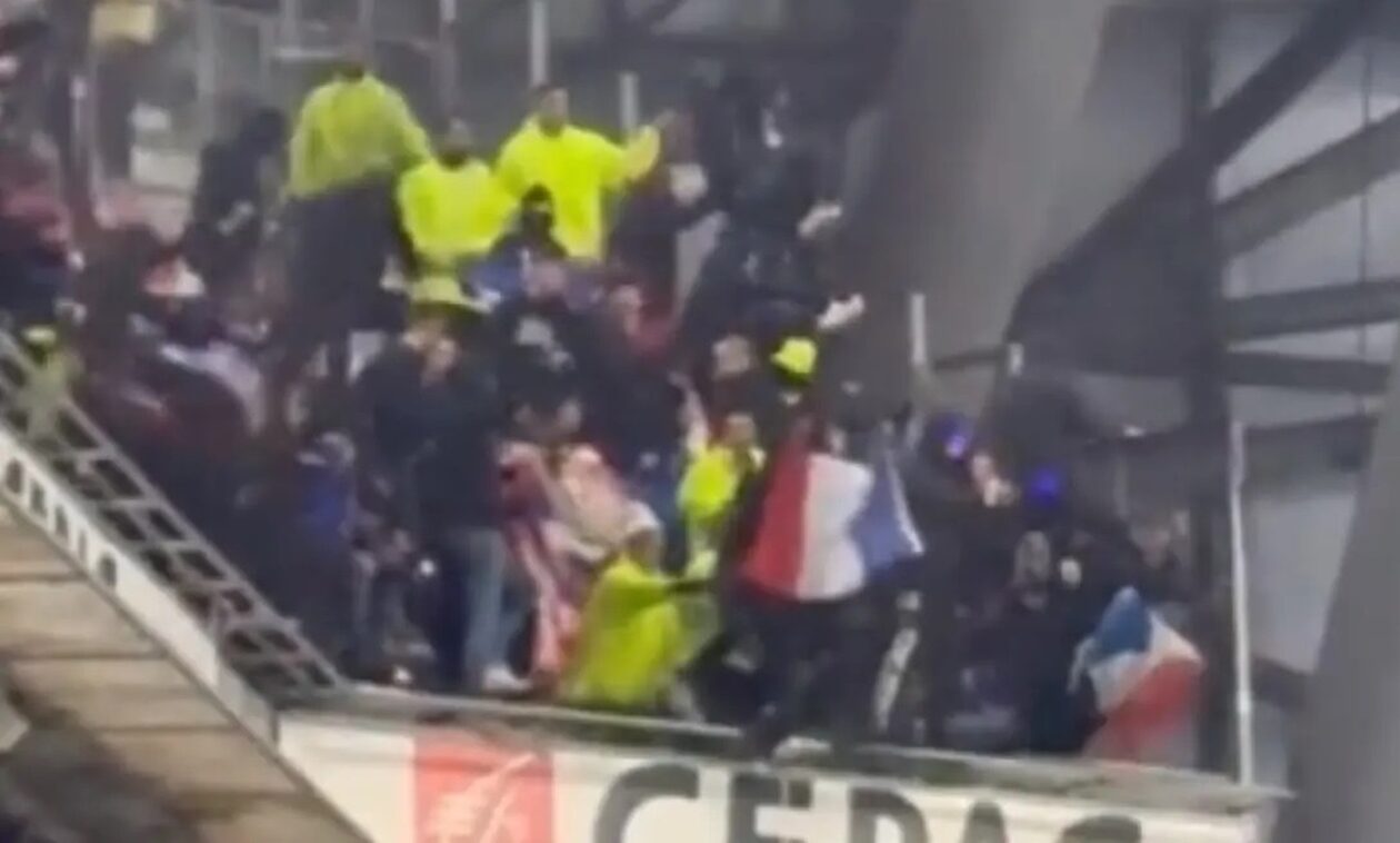 Γαλλία: Τρομακτικό βίντεο οπαδών της Λιόν να ξεσπούν και να ακροβατούν στις εξέδρες του Βελοντρόμ