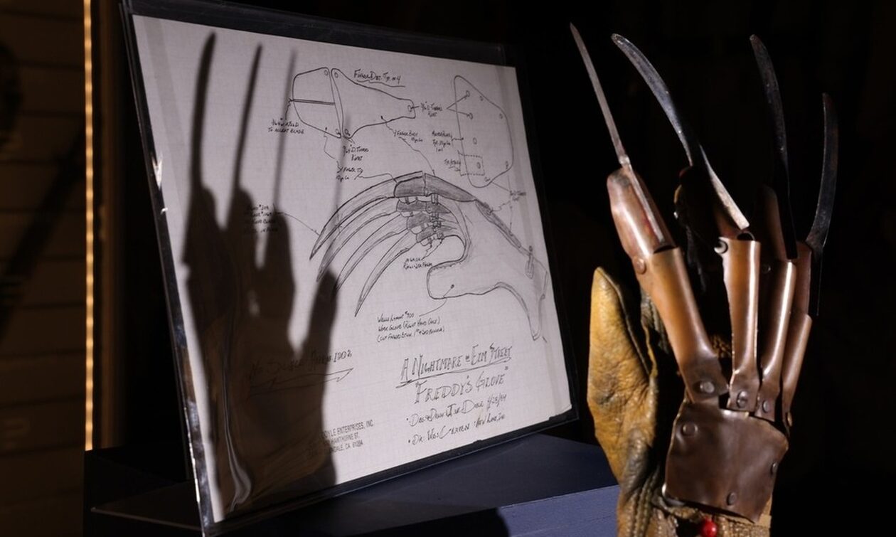 Το γάντι του Φρέντι Κρούγκερ πωλείται σε δημοπρασία αναμνηστικών από ταινίες και σειρές