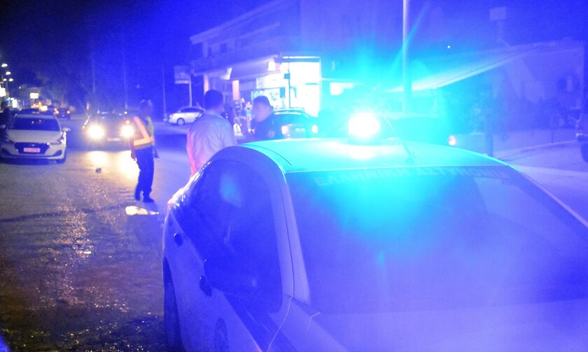 Πάτρα: Άνθρωπος της νύχτας εμβόλισε με μηχανή και τραυμάτισε αστυνομικό μετά από καταδίωξη