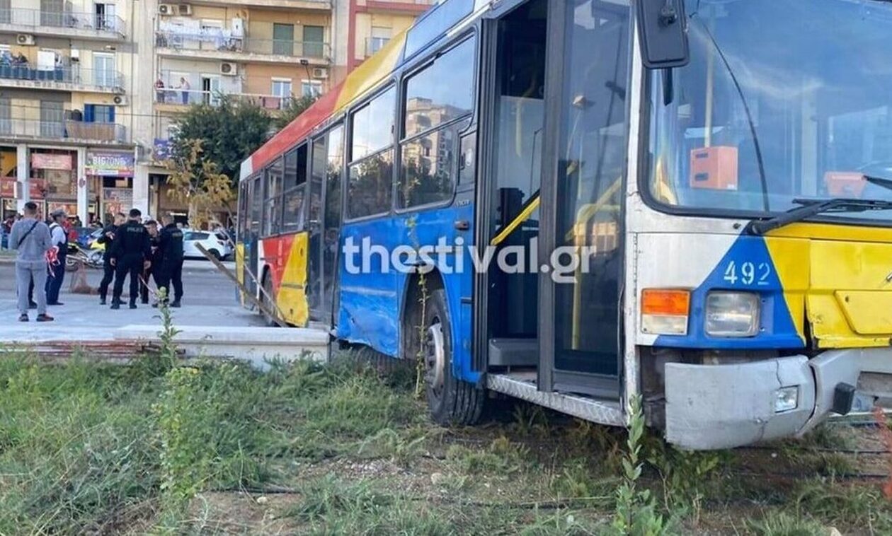 Θεσσαλονίκη: Μητέρα ενός κοριτσιού 3,5 ετών η 40χρονη που παρασύρθηκε από το αστικό λεωφορείο