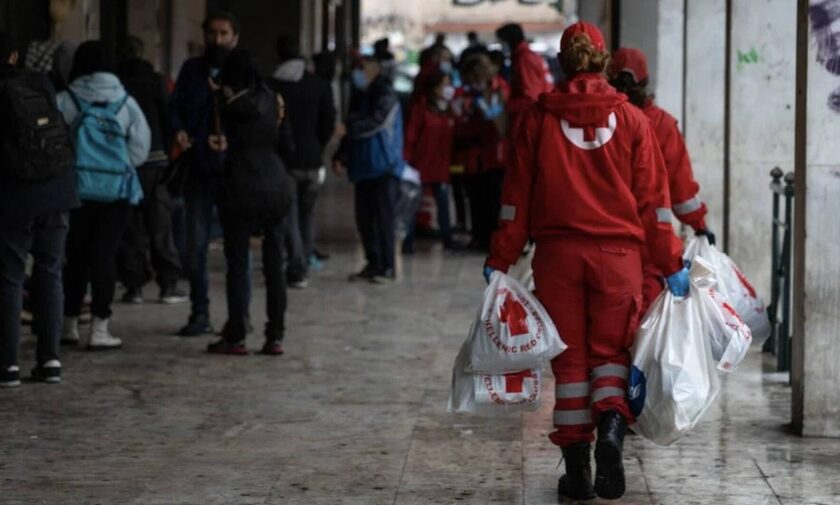 Ελληνικός Ερυθρός Σταυρός: Μεγάλη δράση υποστήριξης αστέγων στο κέντρο της Αθήνας την Τρίτη 7/11