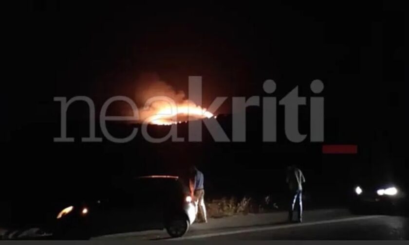 Φωτιά τώρα στο Ηράκλειο: Καίει σε βοσκοτόπι του Δήμου Αστερουσίων
