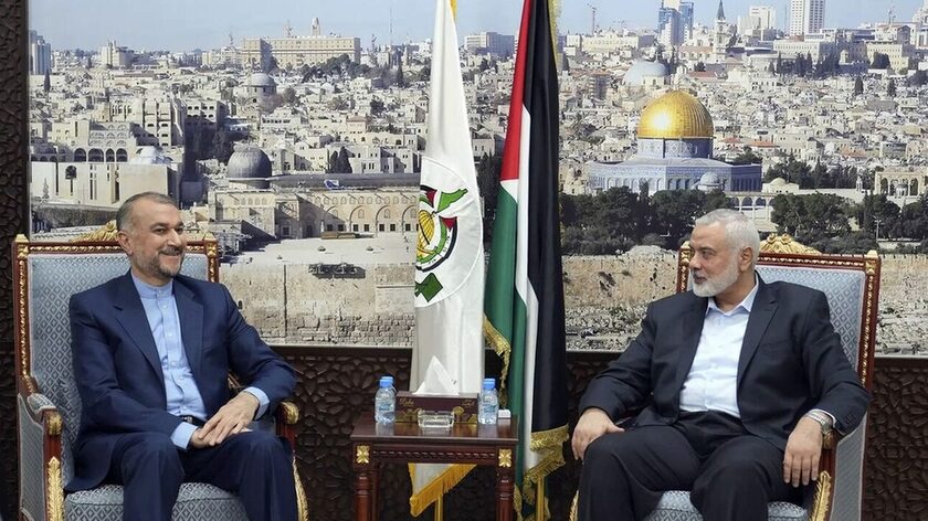 Κρίσιμες ώρες στη Μέση Ανατολή: Ο ηγέτης του Ιράν συναντήθηκε με τον αρχηγό της Χαμάς