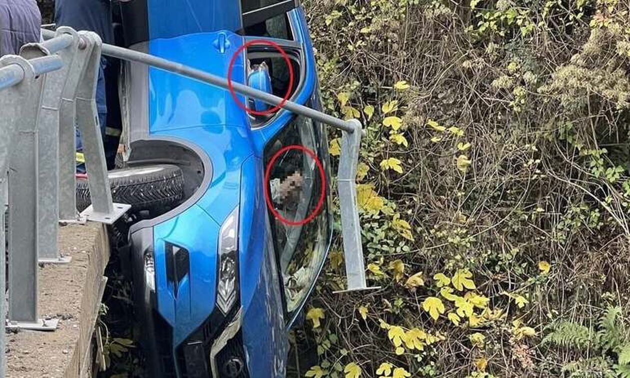 Αυτοκίνητο κρεμάστηκε στον αέρα σε γεφύρι στη Δημητσάνα - Από θαύμα σώθηκαν οι επιβάτες