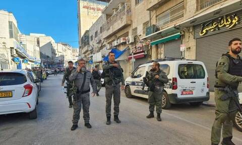 Τρόμος στην Ιερουσαλήμ: Δύο Ισραηλινοί αστυνομικοί τραυματίστηκαν από επίθεση με μαχαίρι