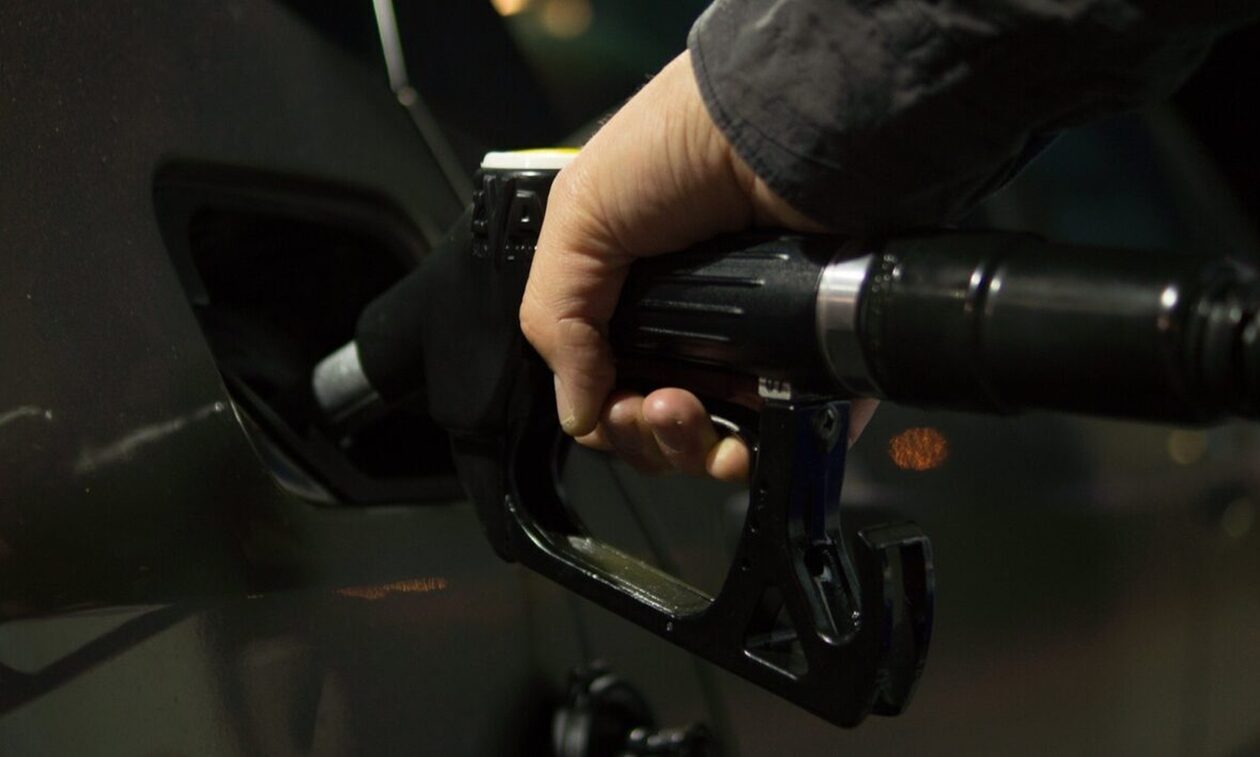 Ποια είναι η νέα βενζίνη που θα φέρει επανάσταση στην Ελλάδα;