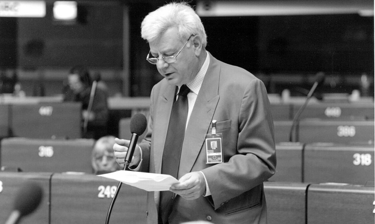 Θεόδωρος Κοτσώνης: Πέθανε ο πρώην υφυπουργός του ΠΑΣΟΚ