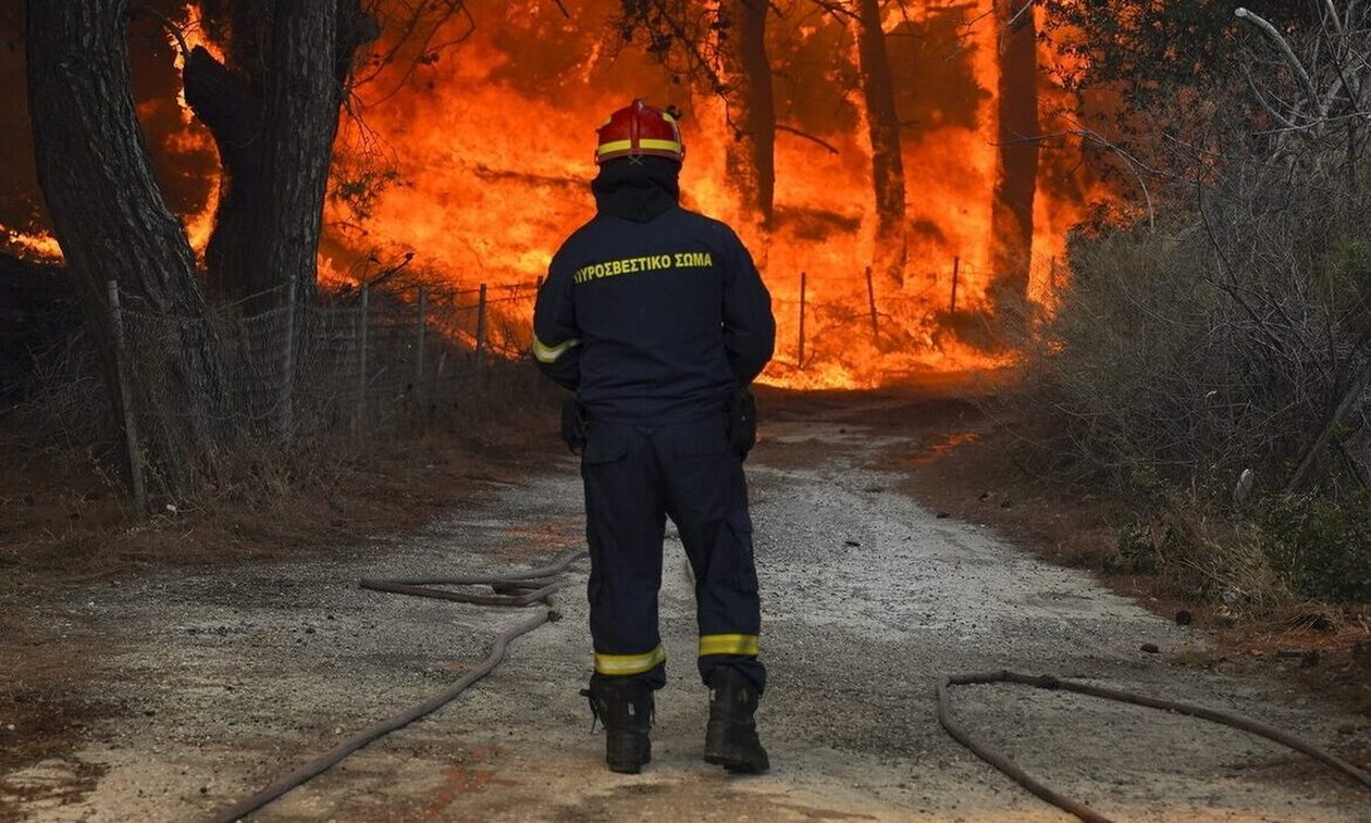 Πρωτοφανής αριθμός πυρκαγιών στην Ελλάδα το Νοέμβριο - Πού οφείλεται