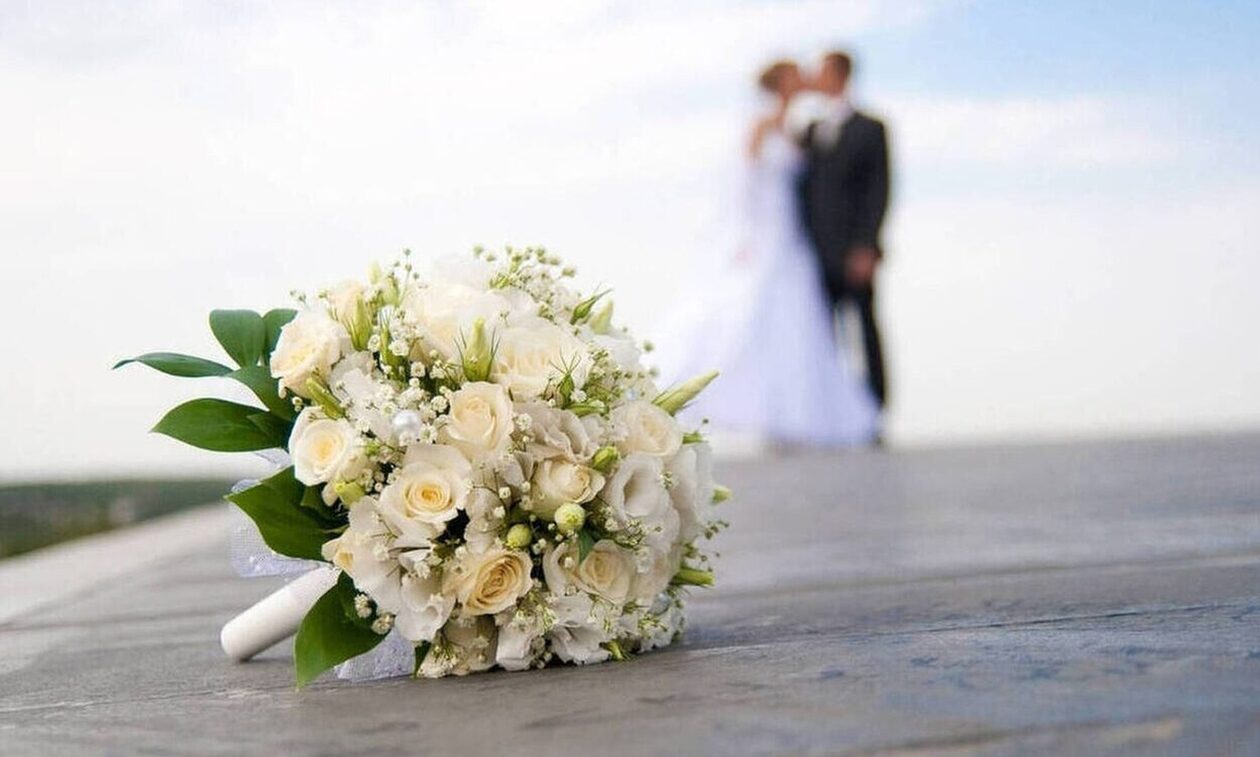 Απίστευτο και όμως αληθινό: Δήμος της Δυτικής Αττικής δίνει... προίκα για γάμο σε κοπέλες