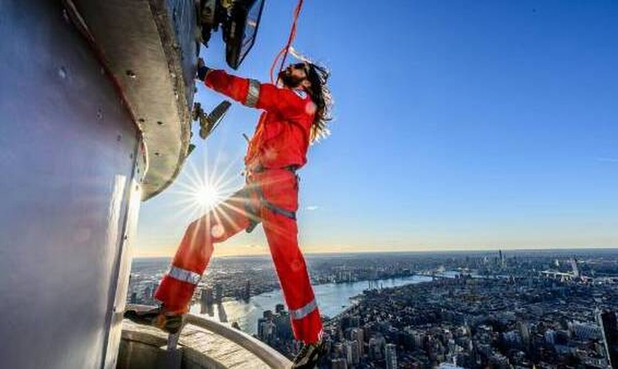 Τζάρεντ Λέτο: Έκοψε την ανάσα των θαυμαστών του - Γιατί σκαρφάλωσε στο Empire State Building (vid)