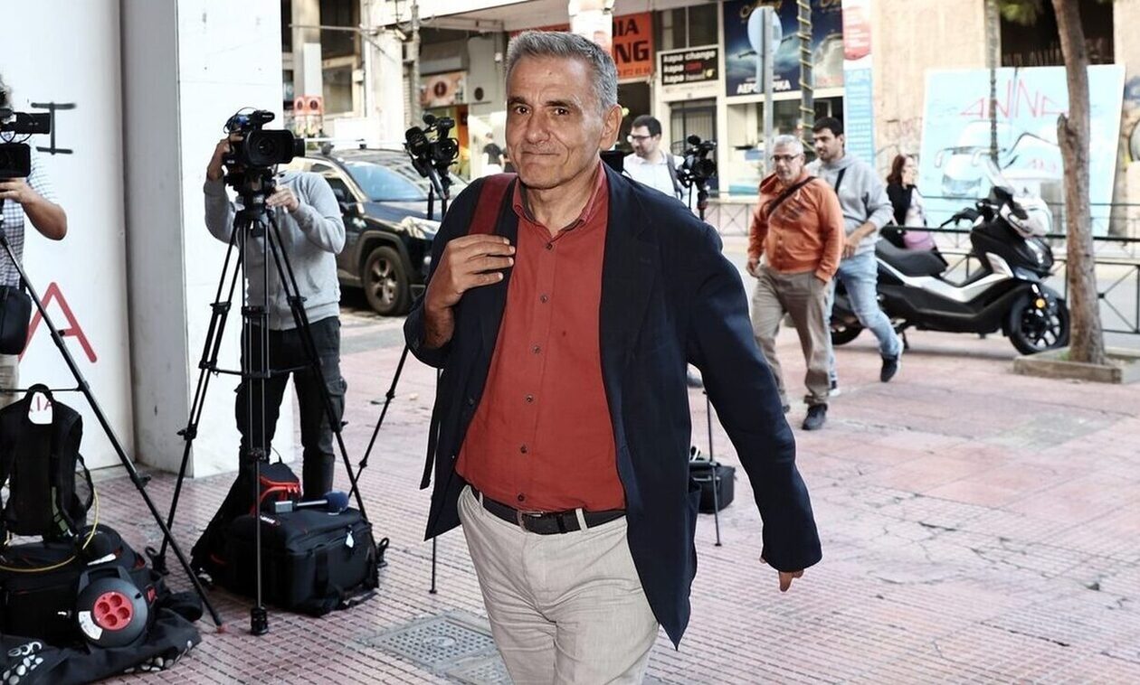 Τσακαλώτος: «Φάνηκε ότι ο Κασσελάκης ήθελε ένα άλλο κόμμα - Ο Τσίπρας έπρεπε να είχε πάρει θέση»