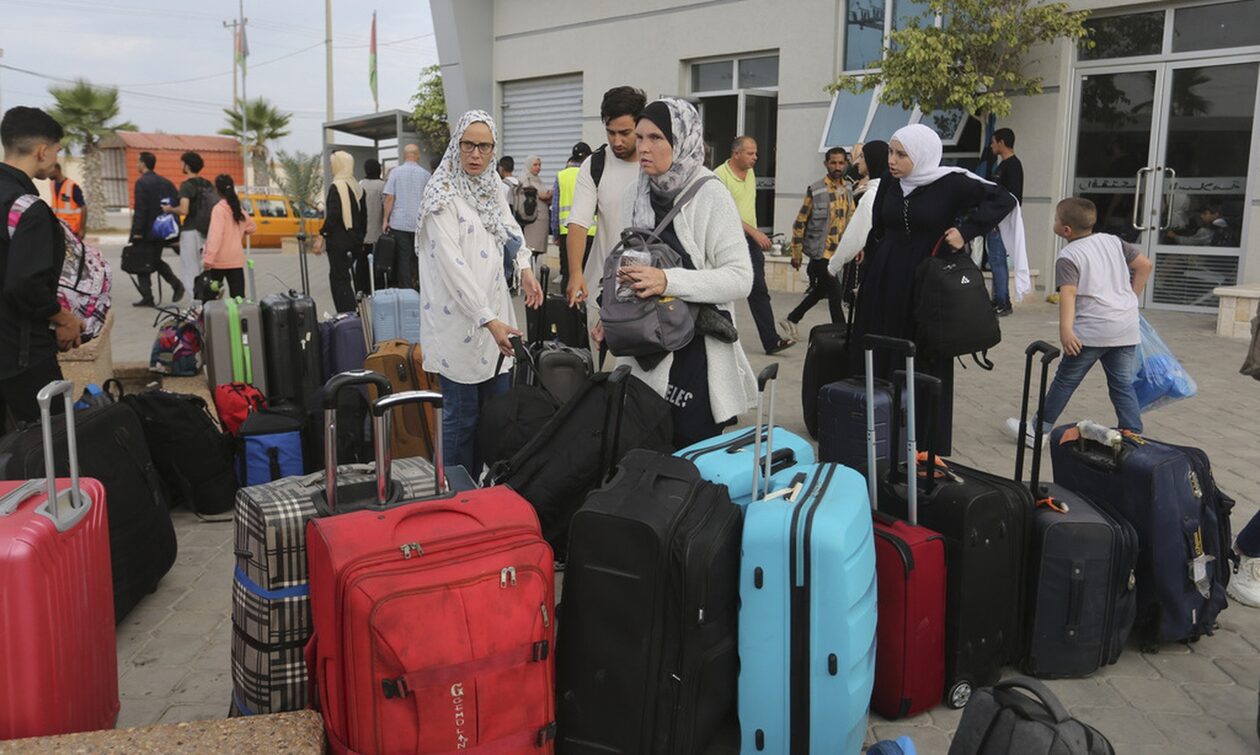 Πόλεμος στο Ισραήλ: Άλλοι 500 αλλοδαποί πέρασαν στην Αίγυπτο από τη Λωρίδα της Γάζας