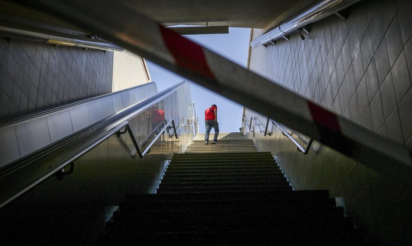 Ληστής κρύφτηκε στα τούνελ του Μετρό - Ανθρωποκυνηγητό για τη σύλληψή του