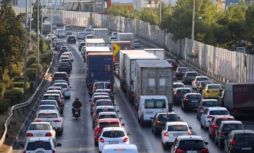 Κυκλοφοριακό: Γρίφος για δυνατούς λύτες - Δυο προτάσεις που θα «αδειάσουν» τους δρόμους