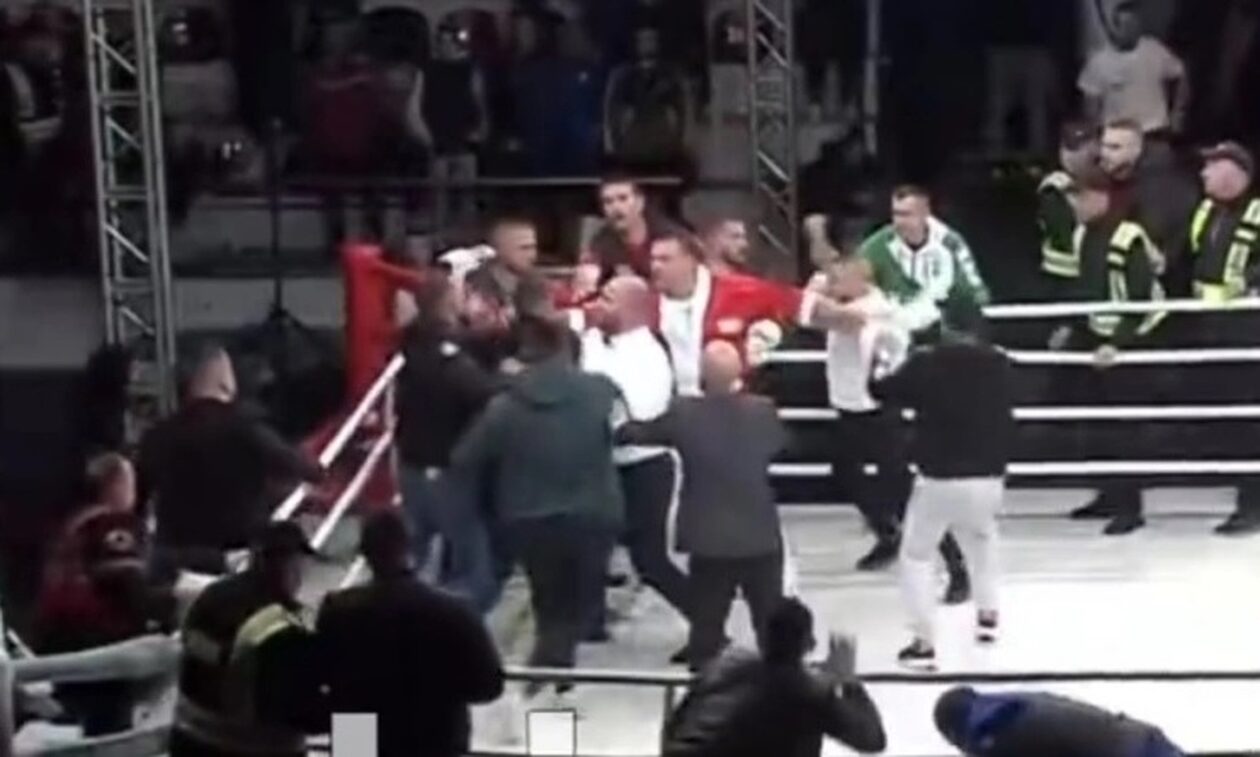 Αλβανία: Χάος σε αγώνα πυγμαχίας - Θεατές μπούκαραν στο ρινγκ και πλάκωσαν Κολομβιανό μποξέρ (vid)