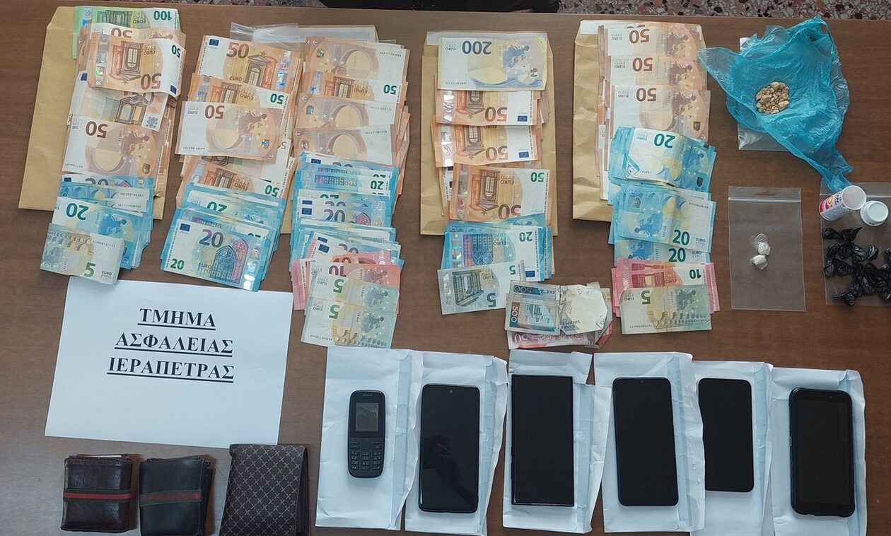 Λασίθι: Συλλήψεις για κατοχή και διακίνηση ναρκωτικών – Βρέθηκαν ηρωίνη, κοκαΐνη και χιλιάδες ευρώ