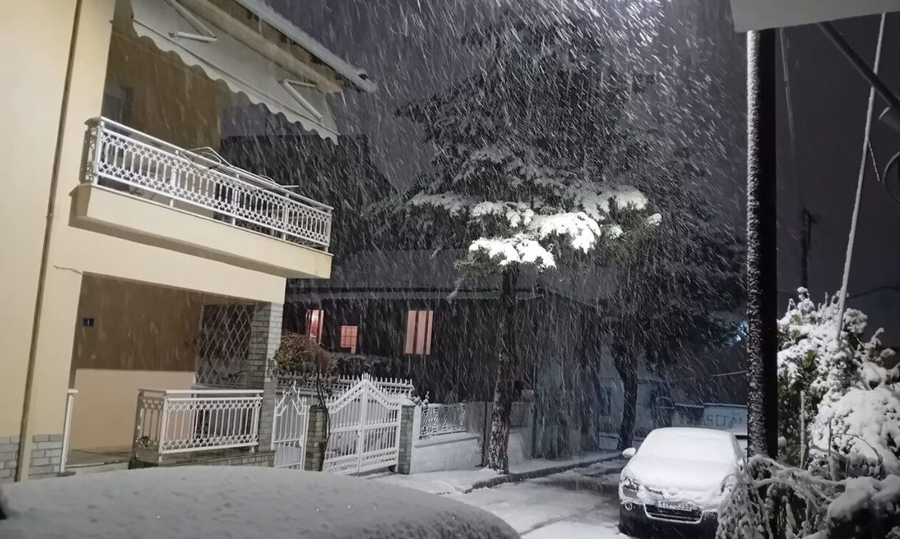 Κακοκαιρία Bettina: Χιόνια σε Φλώρινα, Κοζάνη - Πού θα σημειωθούν έντονα φαινόμενα τις επόμενες ώρες