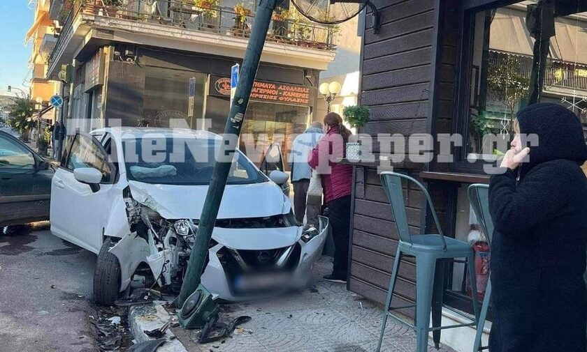 Βόλος: Σοβαρό τροχαίο ατύχημα μέσα στη πόλη  – Σφοδρή σύγκρουση δύο αυτοκινήτων (pics)