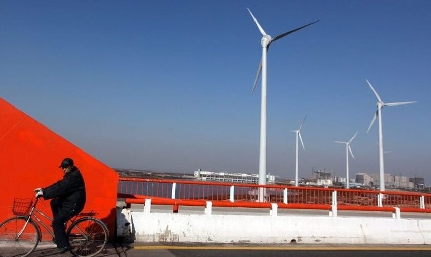 Κίνα: Αυξήθηκε η εγκατεστημένη ικανότητα παραγωγής καθαρής ενέργειας στο δεκάμηνο