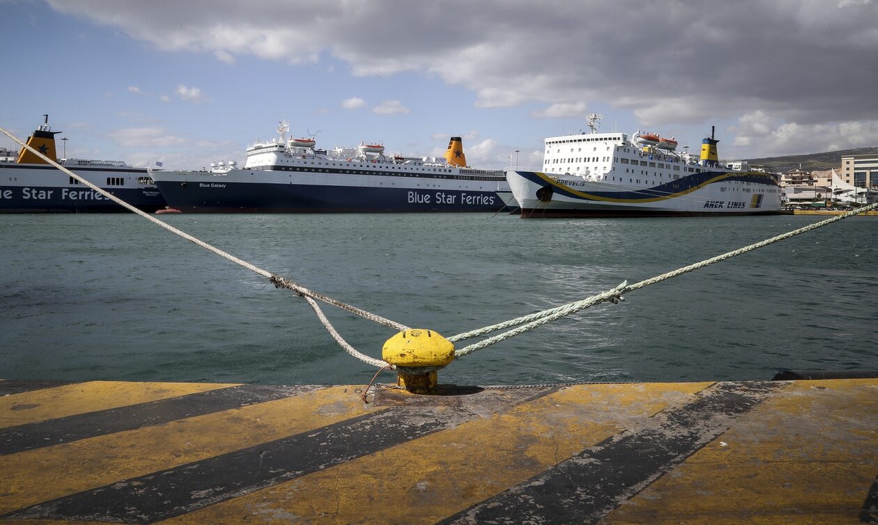 Απαγορευτικό απόπλου: Ποια πλοία παραμένουν δεμένα στα λιμάνια
