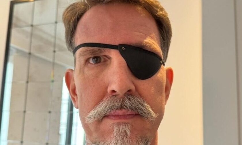 Η Μαρί Σαντάλ φωτογράφισε τον Παύλο με μαύρο κάλυμμα στο μάτι του - Το πρόβλημα υγείας του