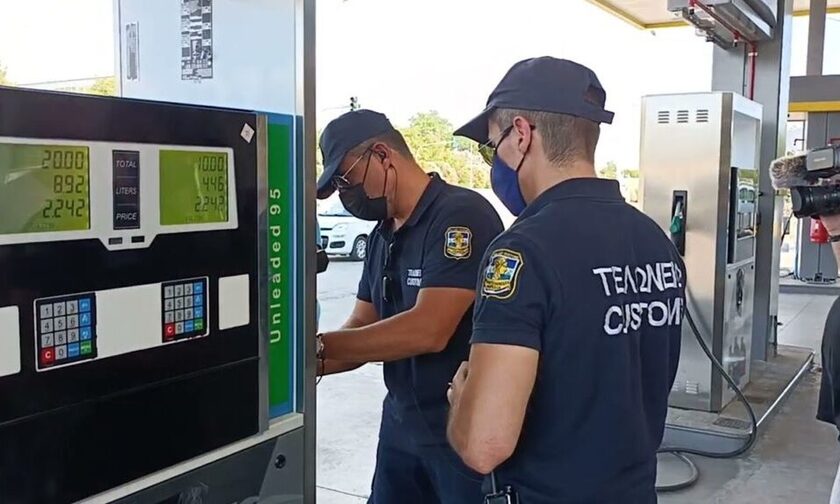 Συλλήψεις για λαθρεμπόριο καυσίμων στην Ανδραβίδα