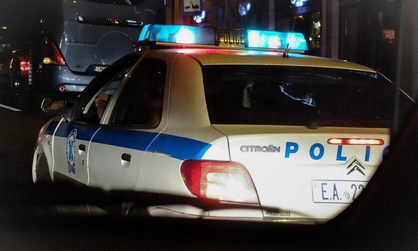 Κατερίνη: Έκλεψαν από σταθμευμένο όχημα κινητό τηλέφωνο αξίας 1.200 ευρώ