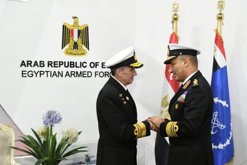 Ο Αρχηγός ΓΕΝ επισκέφτηκε επίσημα την Αίγυπτο (pics)
