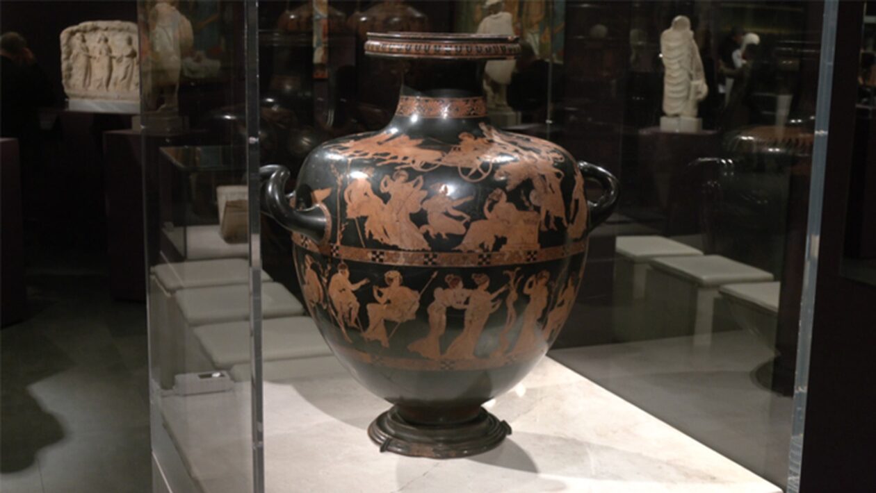 Στην Ελλάδα επέστρεψε η Υδρία του Μειδία: Από τη Βρετανία στο Μουσείο της Ακρόπολης