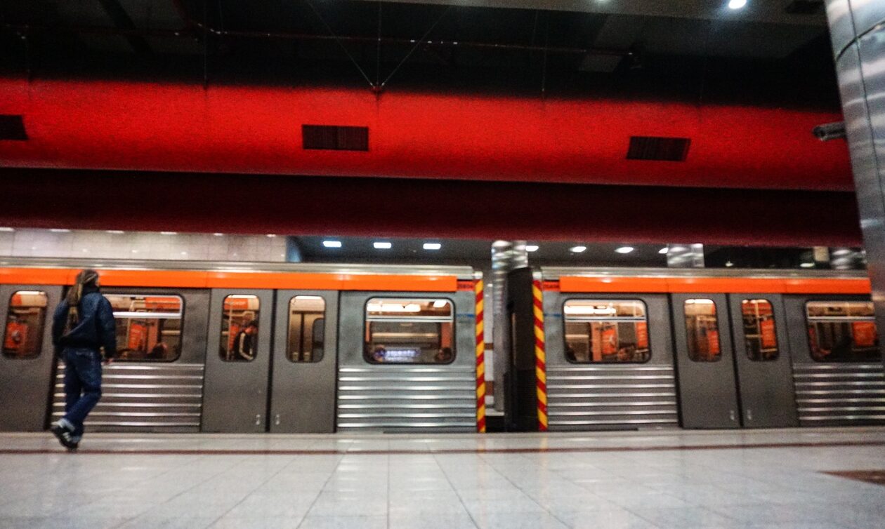 Έκλεισε ο σταθμός «Πανεπιστήμιο» του Μετρό