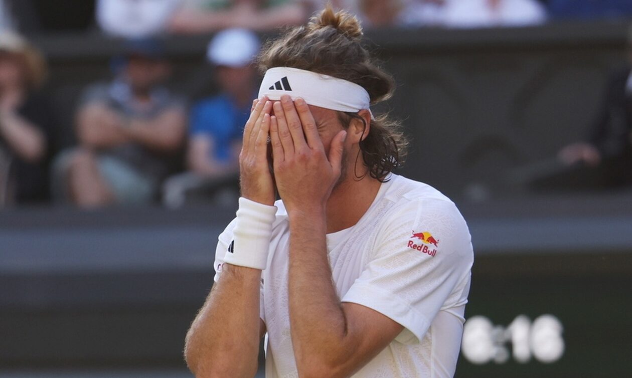 Στέφανος Τσιτσιπάς: Αμφίβολος για το Australian Open - «Πονούσα, δεν μπορούσα να σηκωθώ το πρωί»