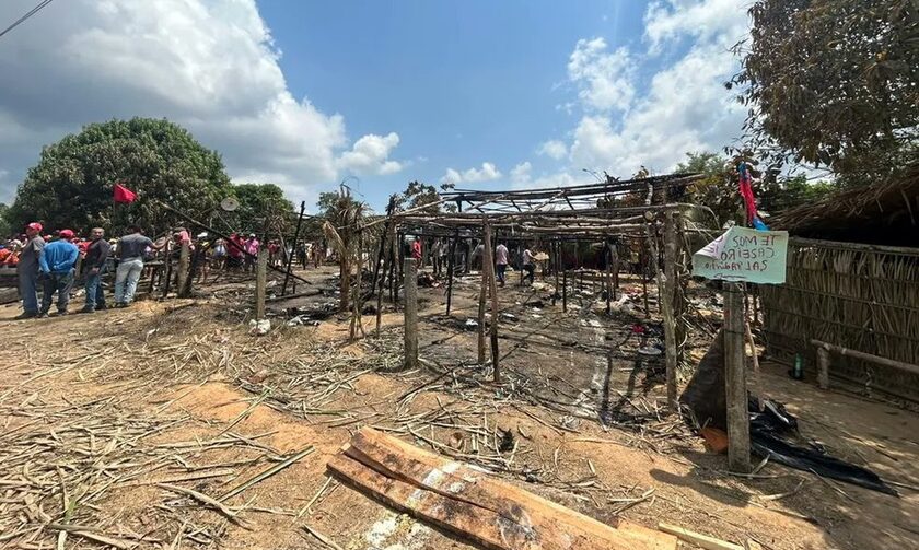 Βραζιλία: Εννέα νεκροί από πυρκαγιά σε καταυλισμό κινήματος ακτημόνων