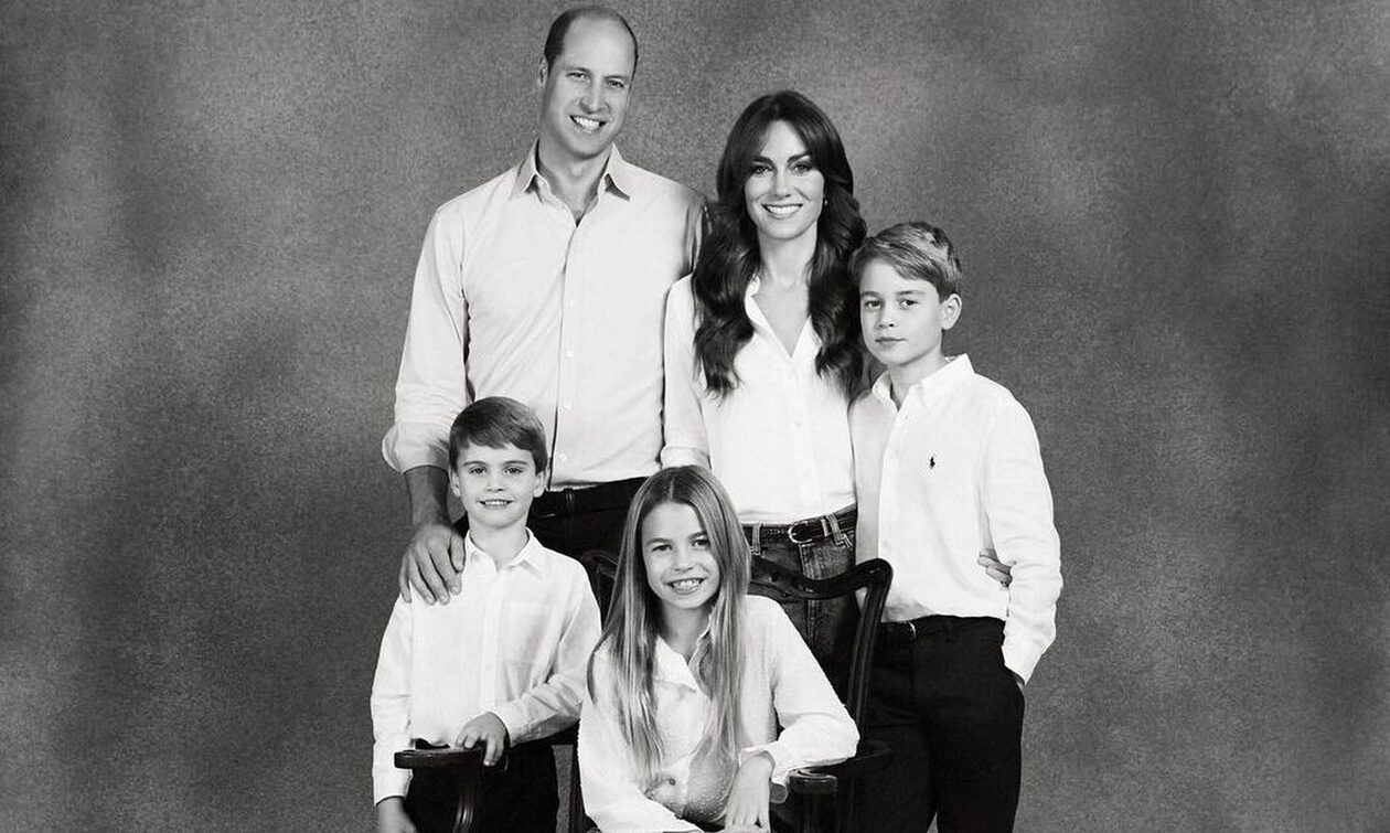 Viral η φωτογραφία της οικογένειας του Ουίλιαμ - Εξαφανίστηκε το δάχτυλο του πρίγκιπα Λούις