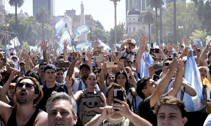 Υποτίμηση νομίσματος στην Αργεντινή: Το ΔΝΤ εξαίρει τα «τολμηρά» μέτρα της κυβέρνησης Μιλέι